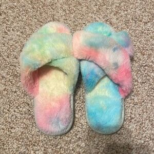 Tie Dye Fuzzy Slippers